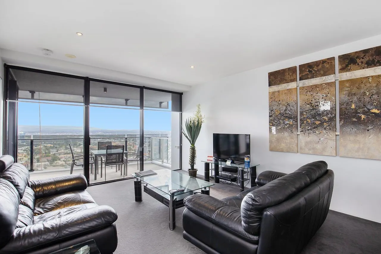Circle On Cavill, Apartments And Sub Penthouses - We Accommodate Gold Coast