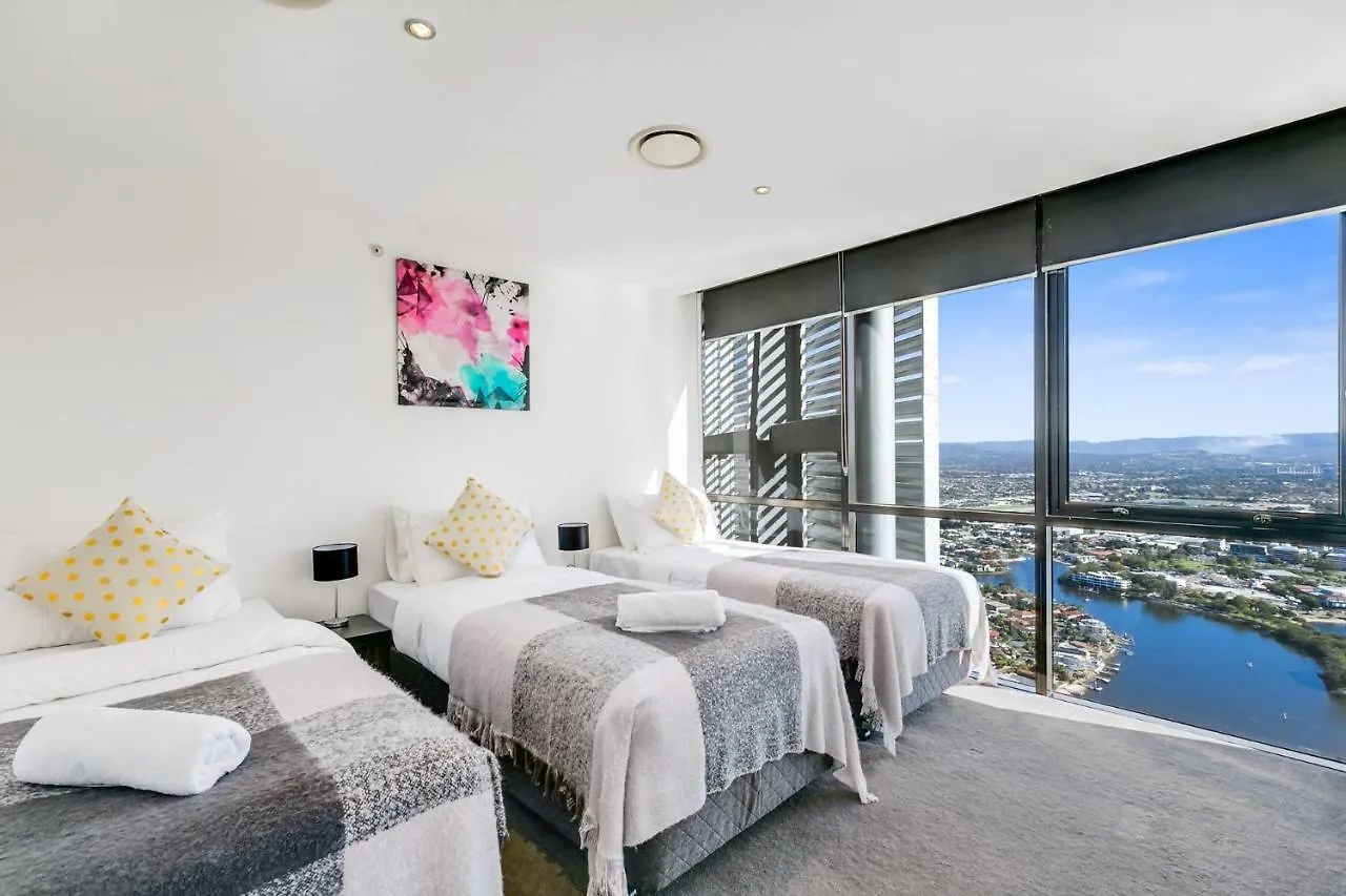Circle On Cavill, Apartments And Sub Penthouses - We Accommodate Gold Coast