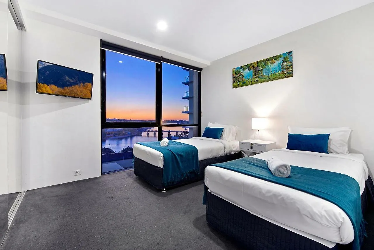 Circle On Cavill, Apartments And Sub Penthouses - We Accommodate Gold Coast Australia