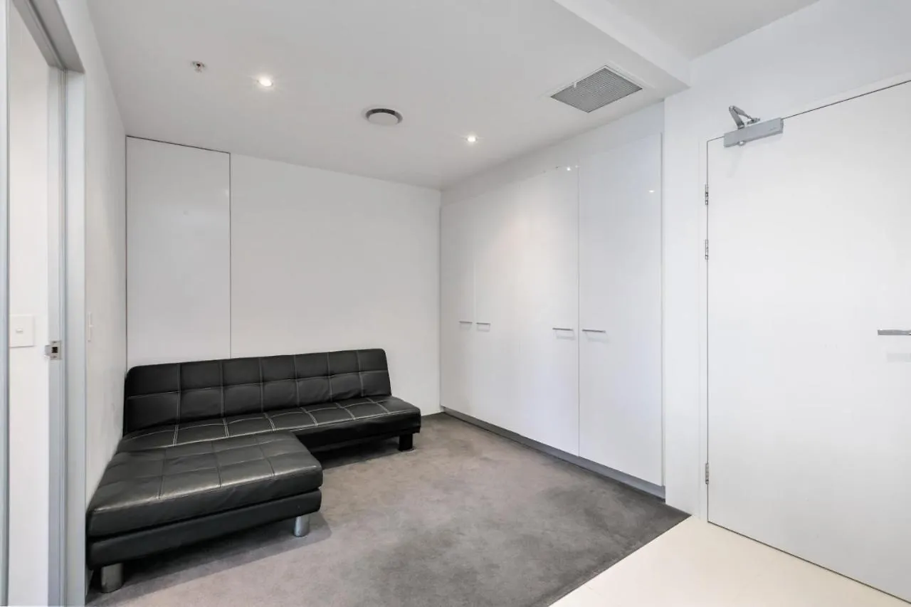 Circle On Cavill, Apartments And Sub Penthouses - We Accommodate Gold Coast 0*,  Australia